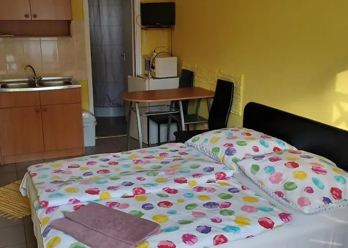 Tarr-timea Gæstehus 3*